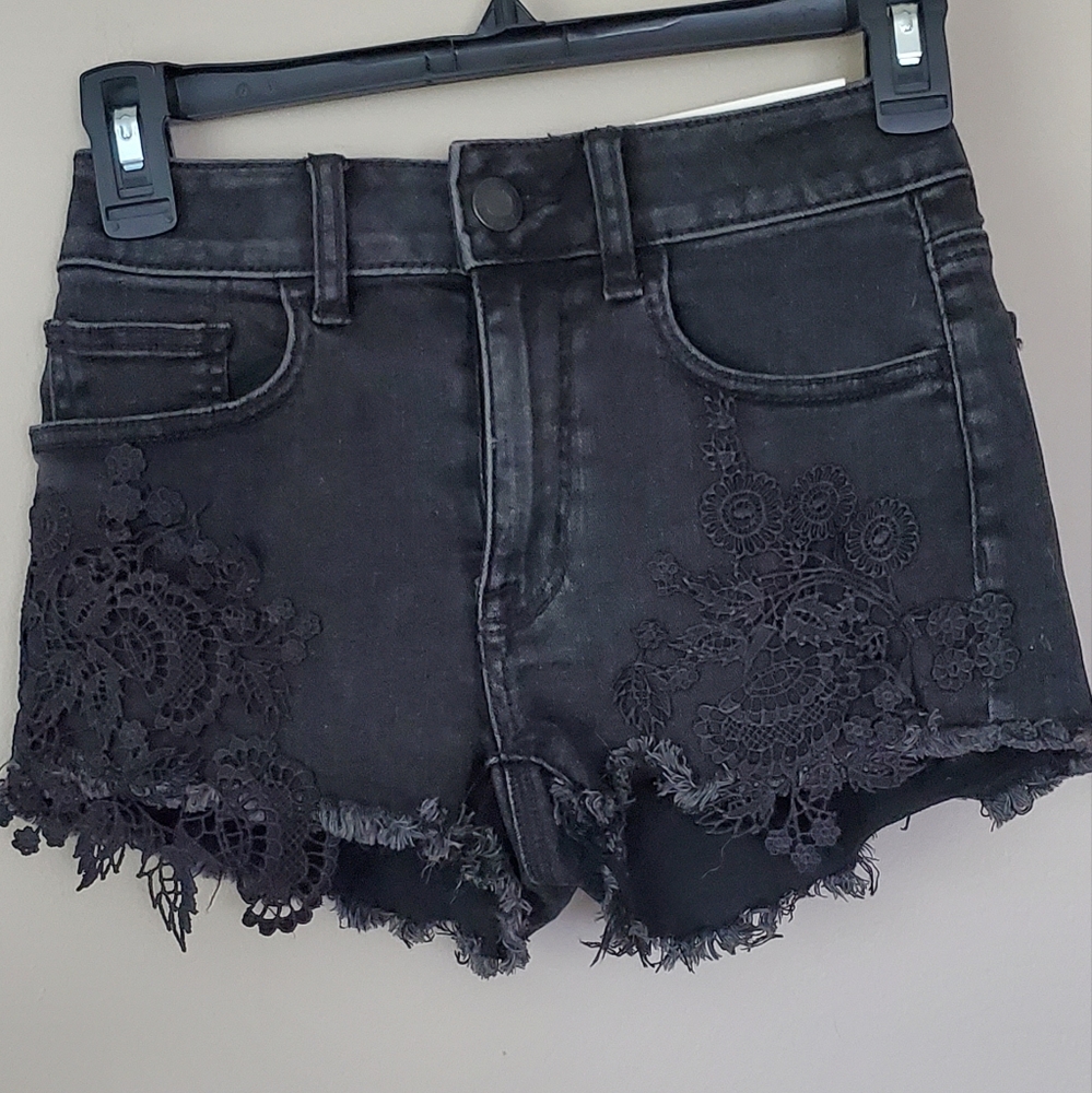 NWT American Eagle 00 High Rise Black Denim Shorts with Lace Detail